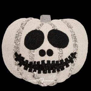 4pc Beaded White Pumpkin Halloween Placemats Chargers Jack Skellington Style NEW
